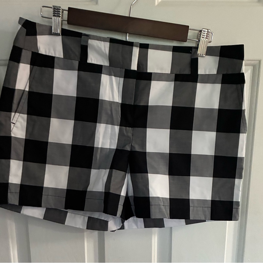 LOFT Black, White & Gray Buffalo Check Shorts